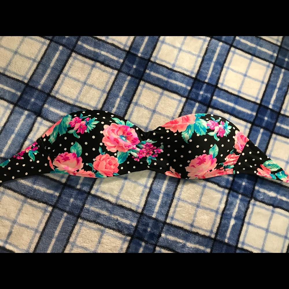 OP Large Strapless Swim Top